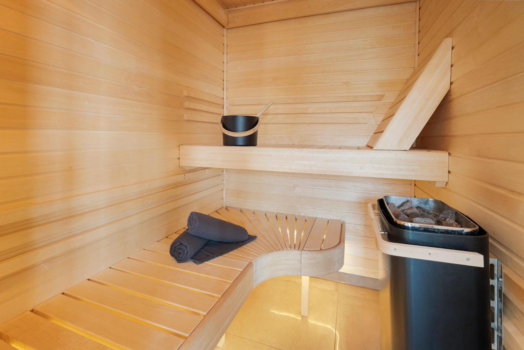 Egge 7e Mit Whirpool U Sauna Apartment Altenbeken