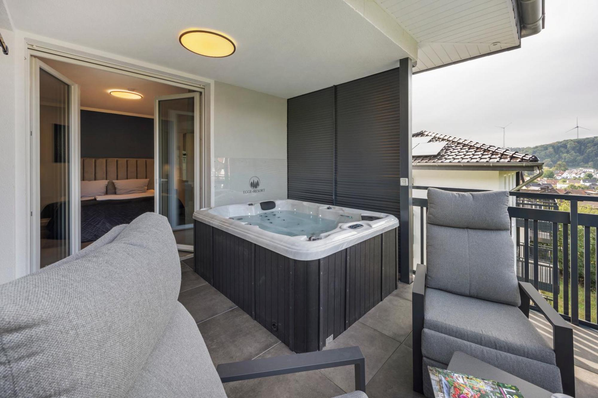 Egge 7e Mit Whirpool U Sauna * Altenbeken